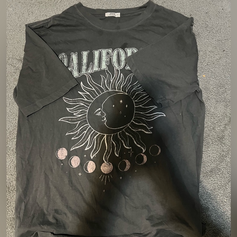 Canadian brand: Ardene, sun and moon California shirt.